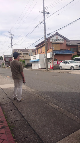 パンパーネ 六田店