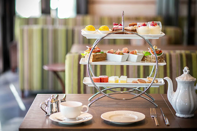 Opinii despre カフェテラス 1952 în 浜松市 - 飲食業