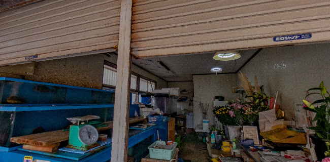 Opinii despre 呼子朝市 în 唐津市 - 飲食業