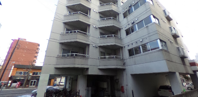 〒001-0013 北海道札幌市北区北１３条西４丁目１−２ 第一志水ビル 2階