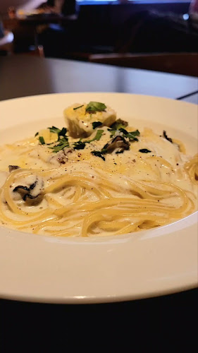 Opinii despre MERI Principessa 銀座店 în 中央区 - 飲食業