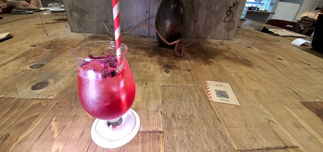 パンとエスプレッソと花束を - 飲食業