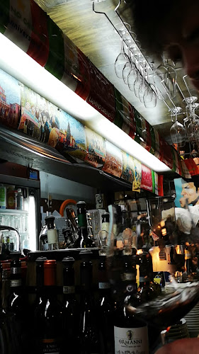 Opinii despre Lumino Carino（ルミーノカリーノ） în 新居浜市 - 飲食業