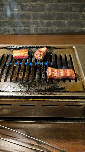 〒542-0085 大阪府大阪市中央区心斎橋筋２丁目３−２ 1階