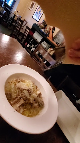 ビストロポワソンルージュ