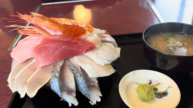 Opinii despre 美食倶楽部 ぶっこん亭 în 境港市 - 飲食業