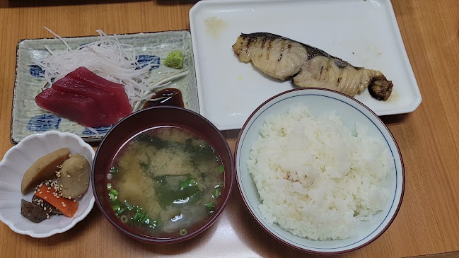 Opinii despre 鮮魚食堂 ずう în 沼津市 - 飲食業