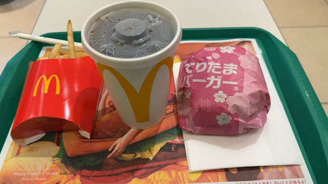 Opinii despre マクドナルド 亀戸店 în 江東区 - 飲食業