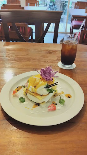 Opinii despre ガーデンアンドクラフツ 立川店 în 立川市 - 飲食業