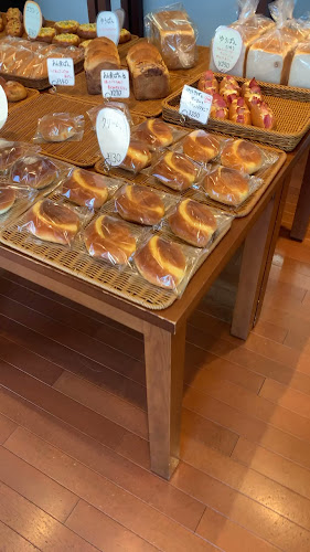 Opinii despre パン屋 ゆうぱん în 丸亀市 - 飲食業