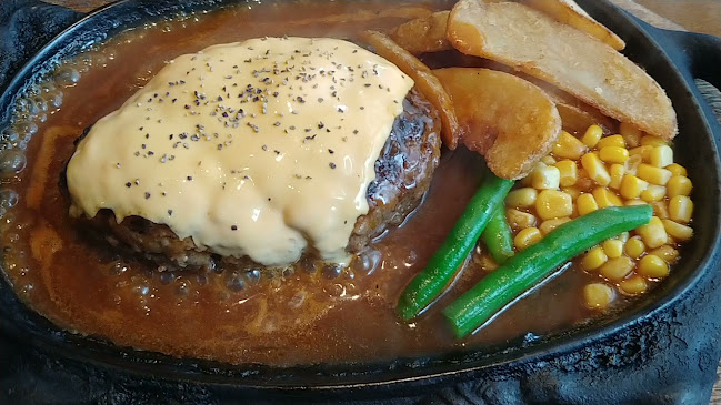 〒950-0088 新潟県新潟市中央区万代１丁目１−２２