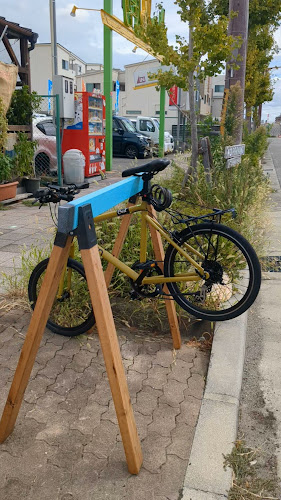 i10号倉庫 GARAGE CAFE&PIZZA - 飲食業