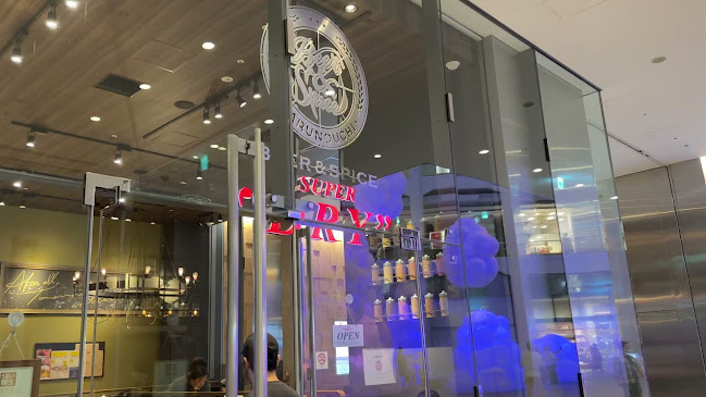 〒100-7001 東京都千代田区丸の内２丁目７−２ JPタワーKITTE1F