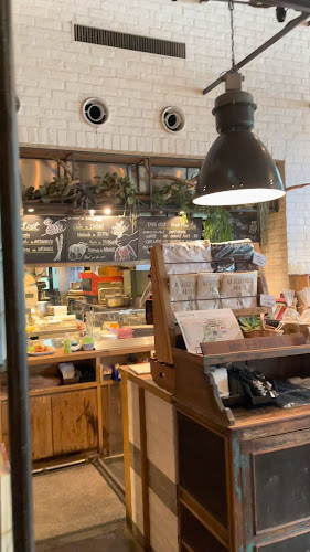 Comentarii opinii despre Mr.FARMER 駒沢公園店