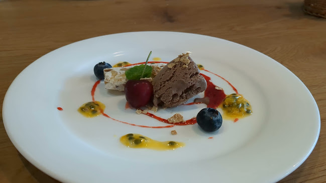 Opinii despre ナチュラーレ în 浦添市 - 飲食業