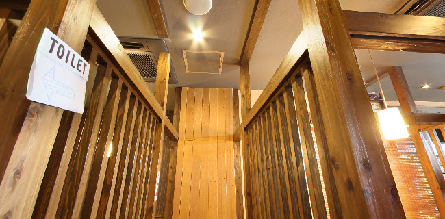 〒905-0011 沖縄県名護市宮里１４１０−１ 2F