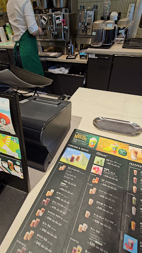 Opinii despre スターバックス コーヒー 中野セントラルパーク店 în 中野区 - 飲食業