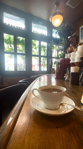 カフェ・コンティニュー - 横須賀市