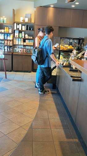 スターバックス コーヒー 日本橋スルガビル店 - 中央区