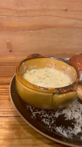 WorldBurger - 飲食業