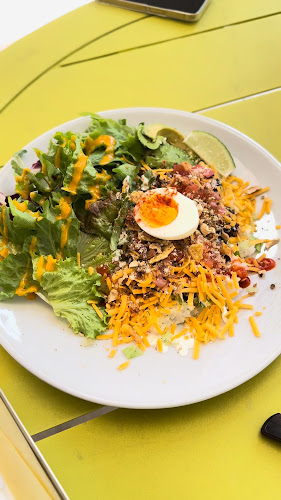 Comentarii opinii despre Grill & Bar YELLOU