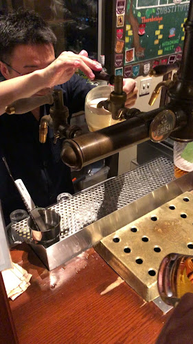 Opinii despre HIGHBURY THE HOME OF BEER în 新宿区 - 飲食業