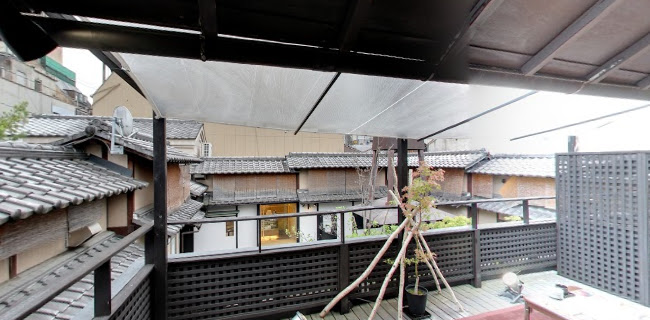 〒605-0073 京都府京都市東山区祇園町北側３４７ 祇園楽宴小路内 1階