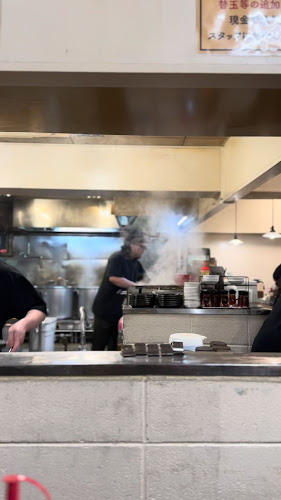 〒153-0042 東京都目黒区青葉台１丁目３０−６