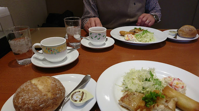 〒359-0022 埼玉県所沢市本郷１０９０−４