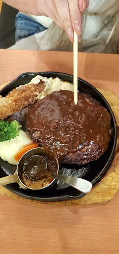 津の田ミート 川西店 - 飲食業