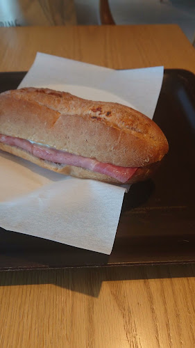 Opinii despre スターバックス コーヒー 防府店 în 防府市 - 飲食業