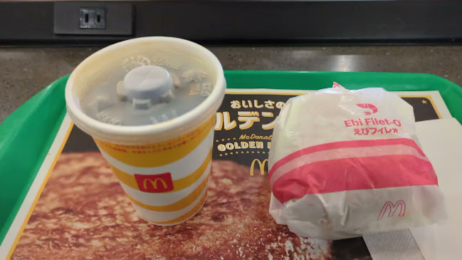 Opinii despre マクドナルド ＬＩＮＫＳＵＭＥＤＡ店 în 大阪市 - 飲食業