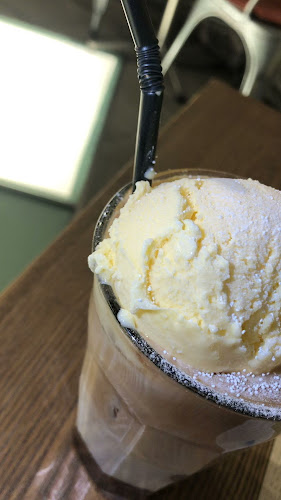 Opinii despre cafe STUDIO în 渋谷区 - 飲食業