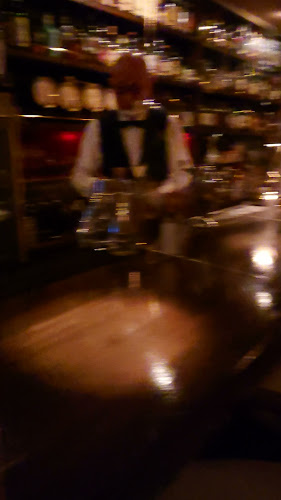 Opinii despre アフターバー石垣 în 三島市 - 飲食業