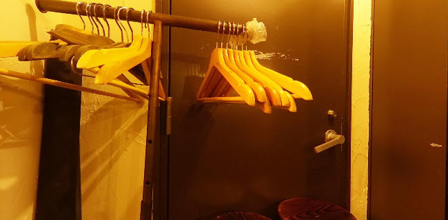 CURRY BAR CAFE 三月の水 - 飲食業