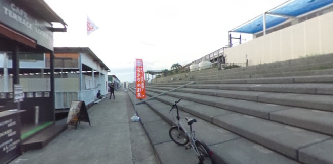 THE HARBOR TERRACE 湘南江ノ島BBQハウス&カフェ