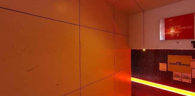 Comentarii opinii despre THE FIRST HOUSE