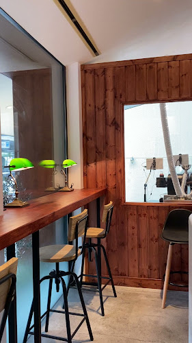 Opinii despre COFFEE ROASTERY MEGURO în 横浜市 - 飲食業