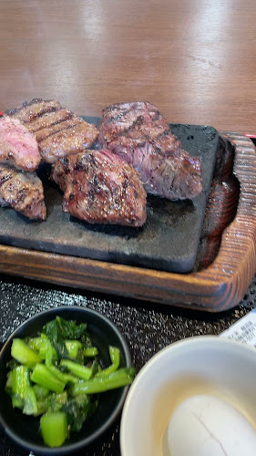 Opinii despre 感動の肉と米 鵜沼店 în 各務原市 - 飲食業