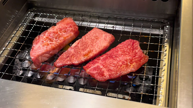 Opinii despre 焼肉ジャパン LINKS UMEDA店 în 大阪市 - 飲食業