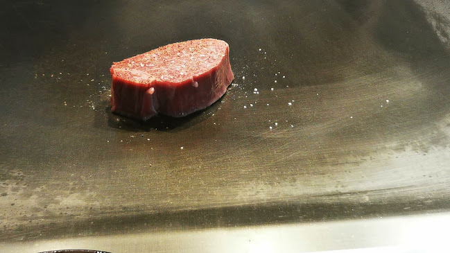 Opinii despre 牛肉料理 神戸大井(ぎゅうにくりょうり おおいにくてん) în 神戸市 - 飲食業