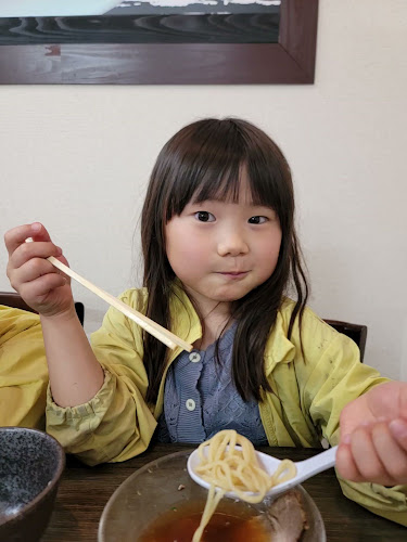 Comentarii opinii despre 支那そば しげもと 藤枝本店