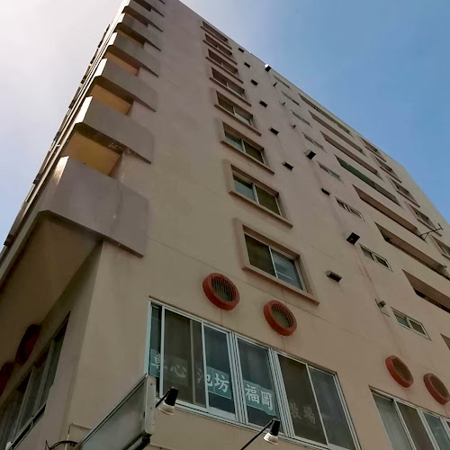 〒812-0007 福岡県福岡市博多区東比恵２丁目１７−２３ ローズマンション第１博多