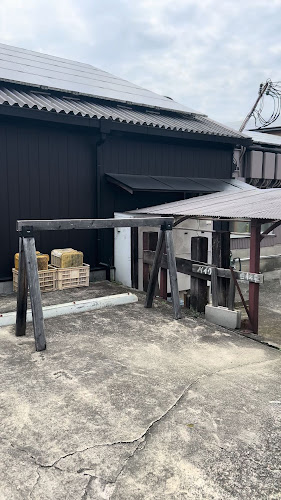 〒594-0022 大阪府和泉市黒鳥町２丁目１６−１３