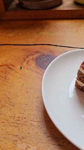 Opinii despre ベーカリーカフェブラッサム în 小田原市 - 飲食業