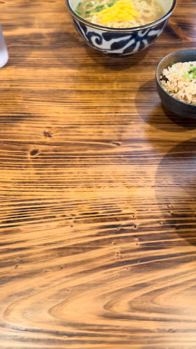 Comentarii opinii despre 沖縄そば にぃぶんじゃ〜