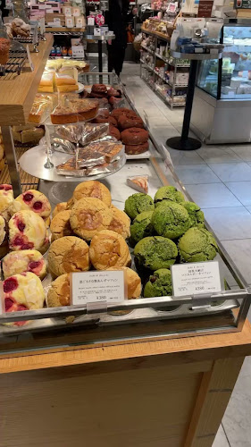 Opinii despre DEAN & DELUCA アトレ川崎 în 川崎市 - 飲食業