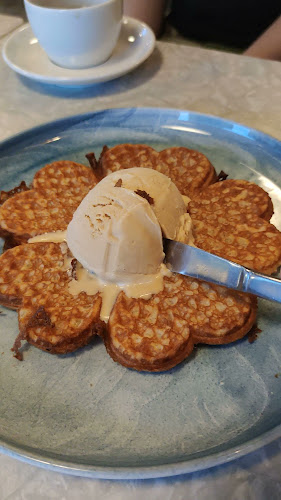 FUGLEN ASAKUSA - 飲食業