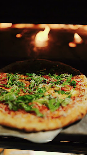 オイスターバー＆魚イタリアン 京橋ロビン