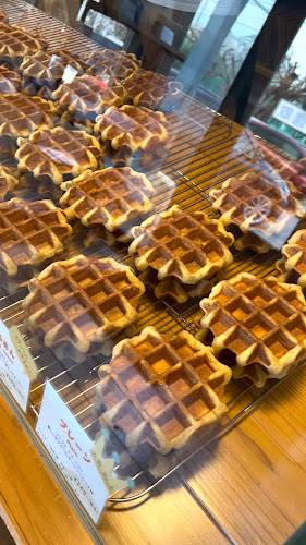 Opinii despre WAFU WAFU WAFFLE LIEGE(リエージュ) în 那覇市 - 飲食業